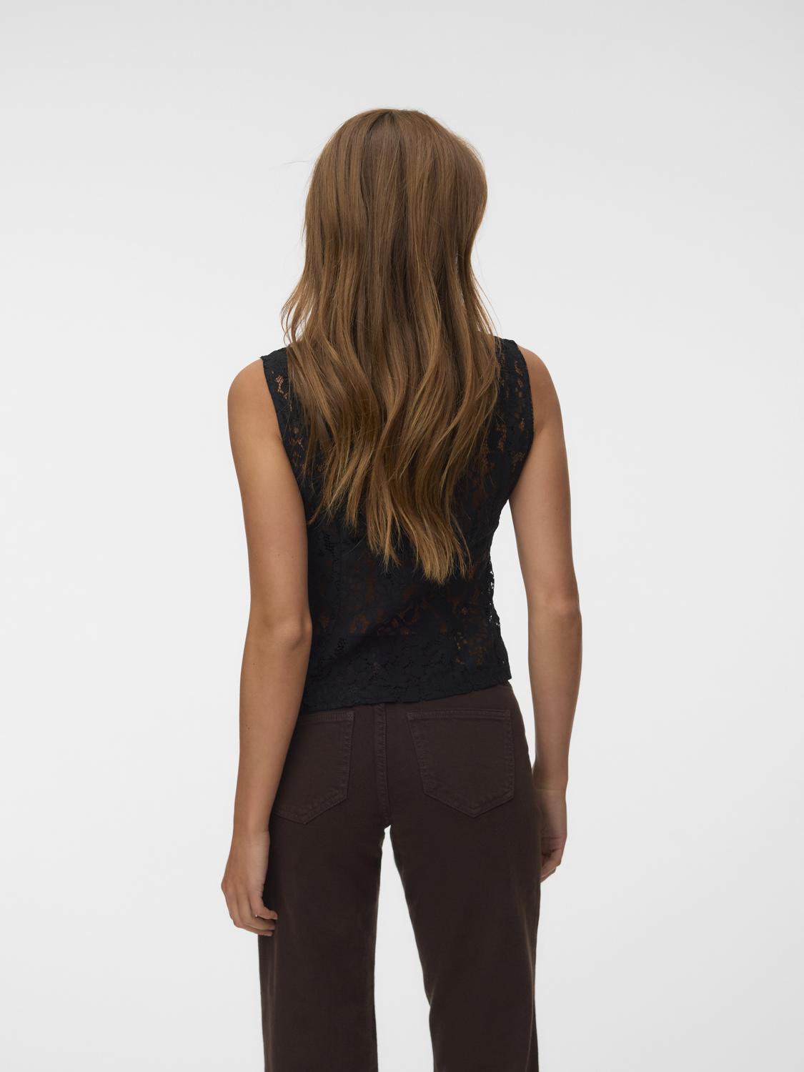 model_shot-back